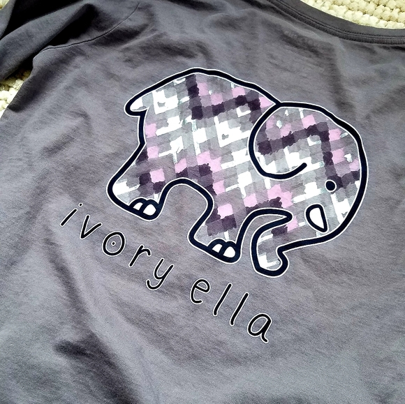 ivory ella Tops - Ivory Ella long sleeve